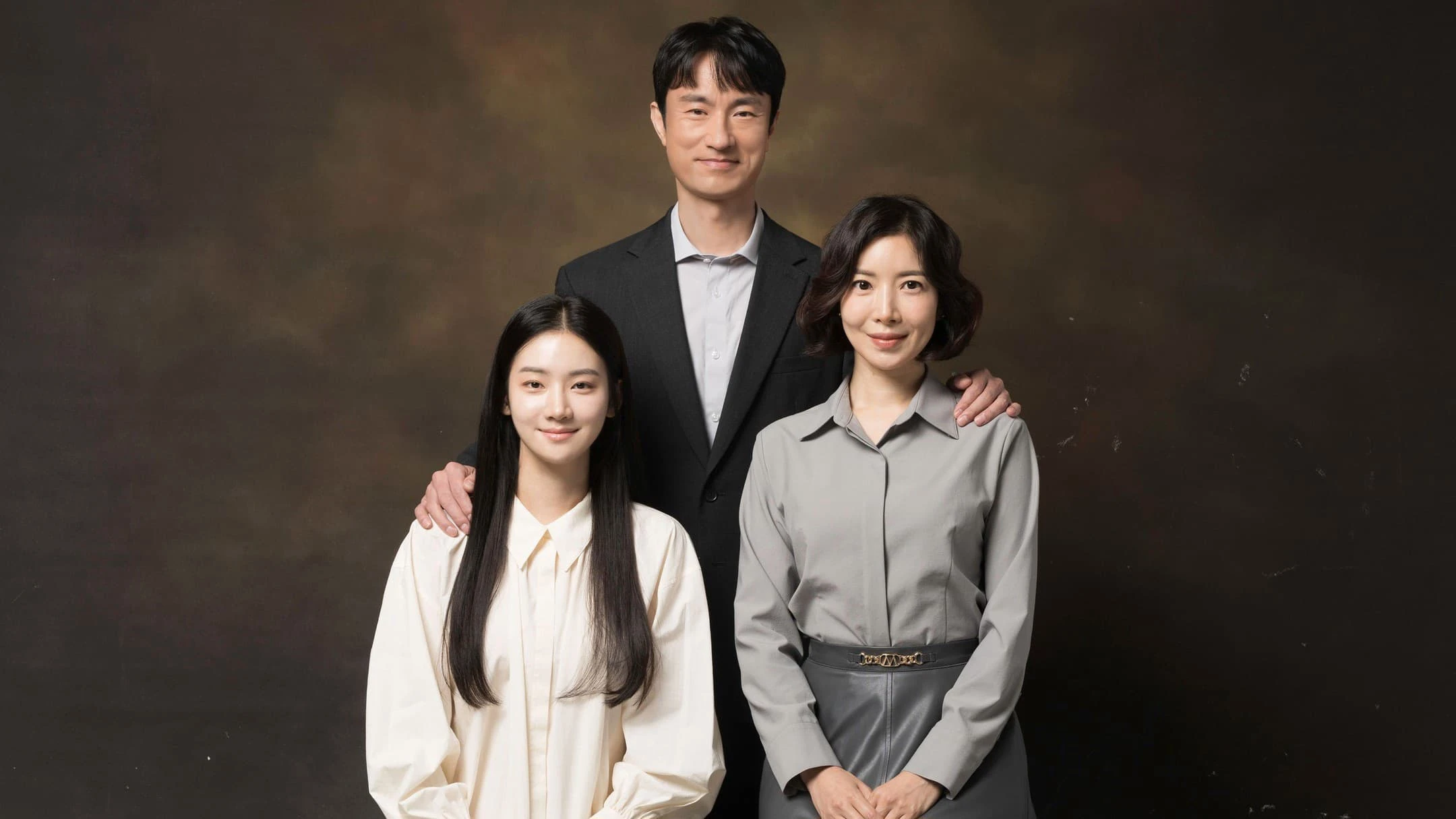 Phim Gia Đình Hoàn Hảo - Perfect Family (2024)