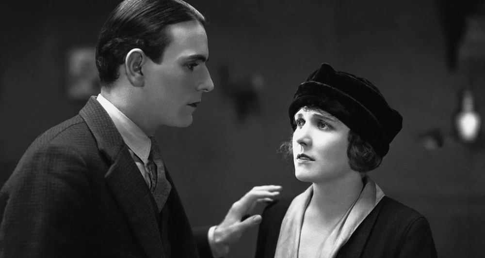 Phim Người Phụ Nữ Ở Paris - A Woman Of Paris (1923)